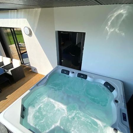 Carantec 4 Stars Villa With Jacuzzi And Garden For 8 Persons 외부 사진